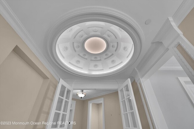 Building Photo - 1132 Oval Rd