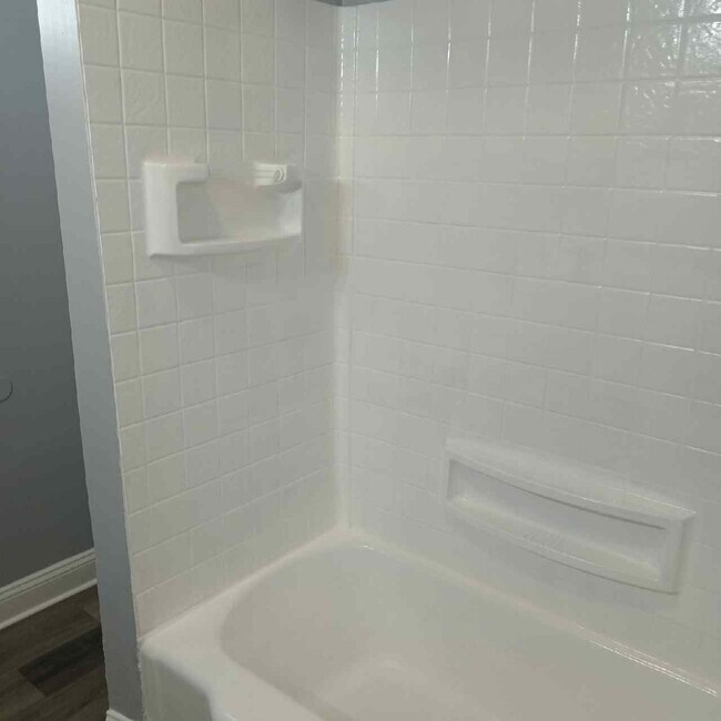 Building Photo - 2208 Garland Ave