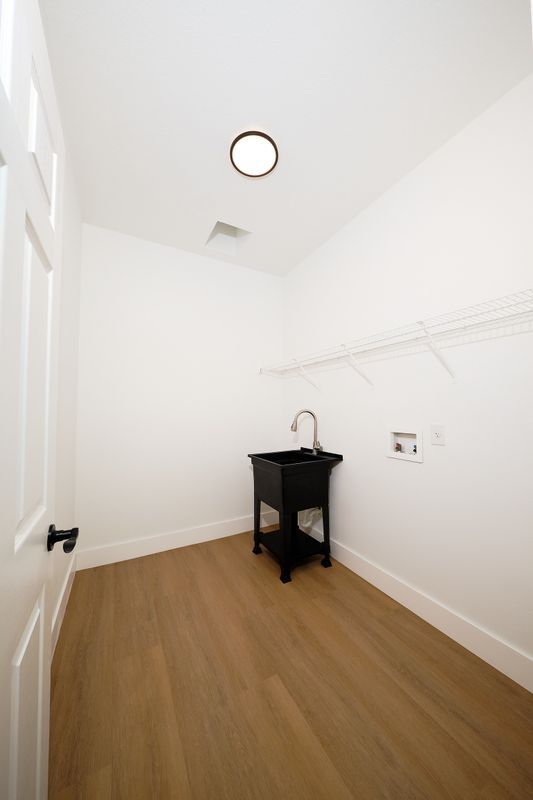 Building Photo - 3600 Harbor Isles Ct