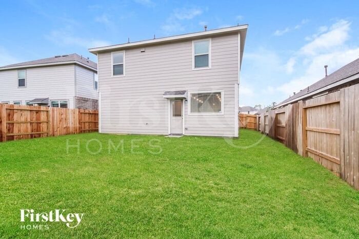 Building Photo - 22669 Malvicino Dr