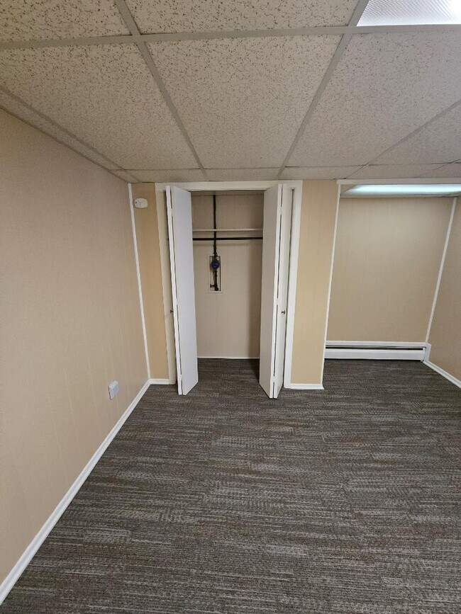 Building Photo - 58 Weis Ave