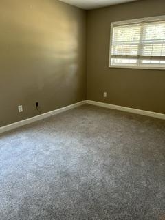 Building Photo - 423 Trenton Ln