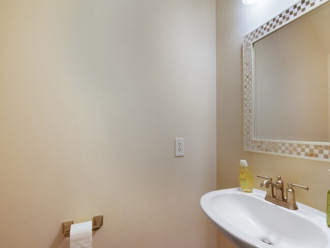 Building Photo - 6406 Pine Reserve Dr