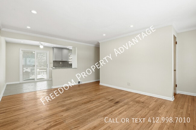 Building Photo - 25 Ridge Dr