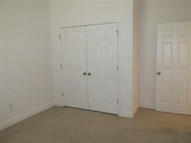 Building Photo - 4900 Golden Zenith Wy