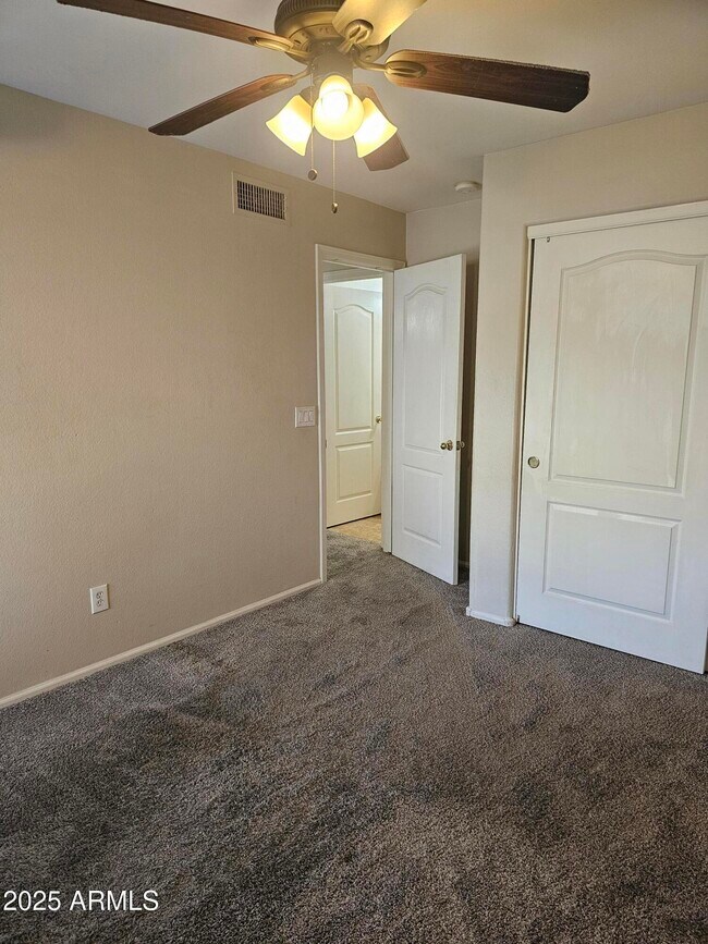 Building Photo - 16564 W Melvin St