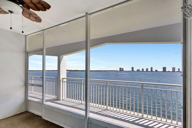 Building Photo - 100 Shore Ct