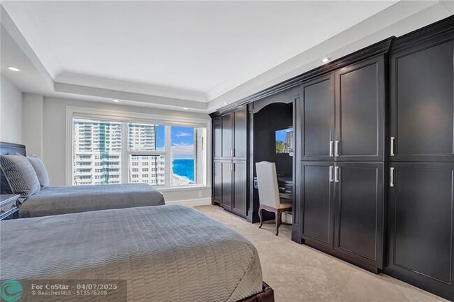 Building Photo - 3750 Galt Ocean Dr