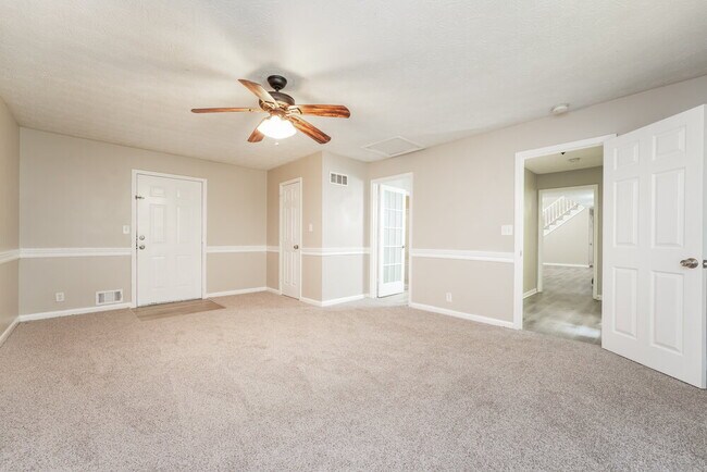 Building Photo - 3387 Pembrook Farm Way SW