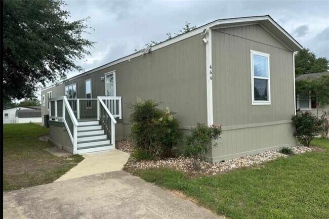 Building Photo - 1601 E Slaughter Ln