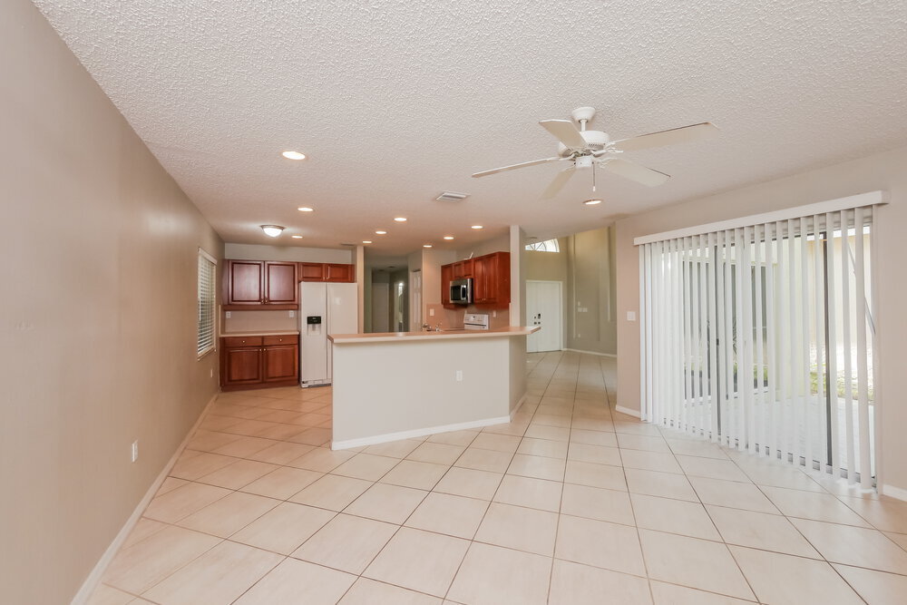 Building Photo - 5219 NW 117th Ave