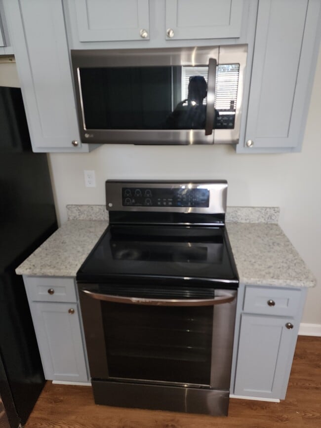 Building Photo - 7030 US-51