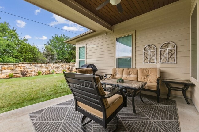 Building Photo - 240 Cross Timbers Dr