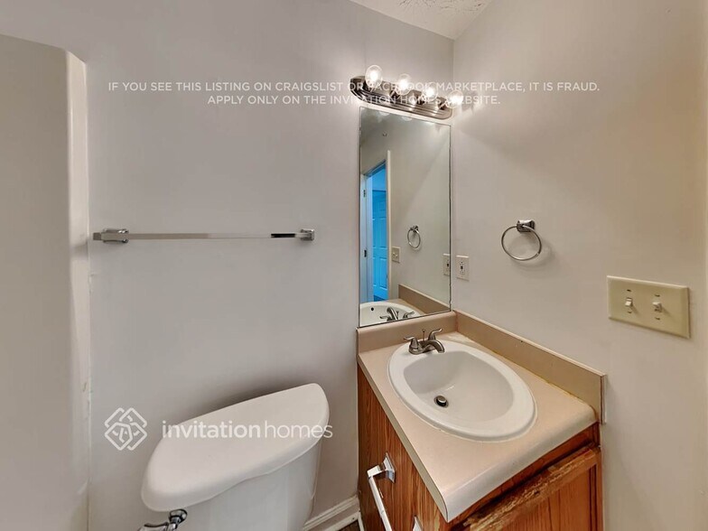 Building Photo - 385 Crestfield Cir