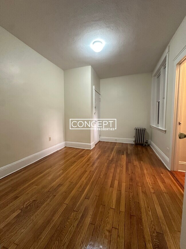 Building Photo - 1788 Beacon St