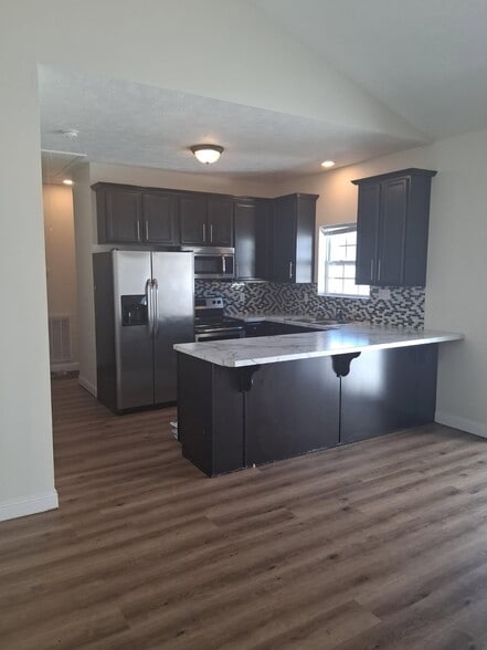 Building Photo - 1206 Autumn Oaks Dr