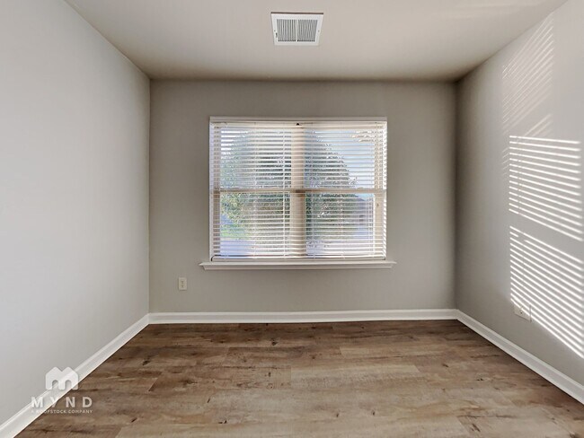 Building Photo - 3088 Rosewalk Dr