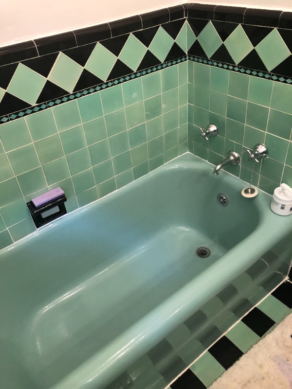 Building Photo - 655 S Dunsmuir Ave