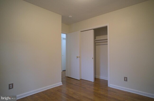 Building Photo - 206 Wayne Ave