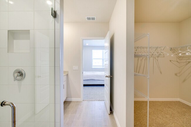 Building Photo - 44488 Diamond Trl