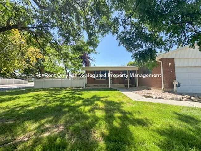 Building Photo - Spacious West Jordan Home on Large Corner Lot