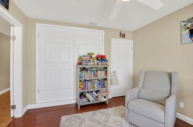 Building Photo - 45 Baytree Cir