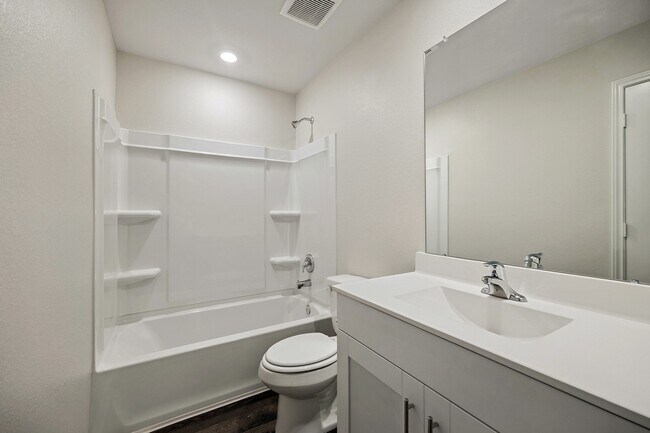 Building Photo - 10343 Red Cardinal Dr