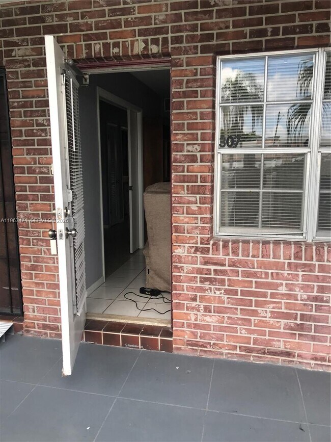 Building Photo - 1100 Atlantic Shores Blvd