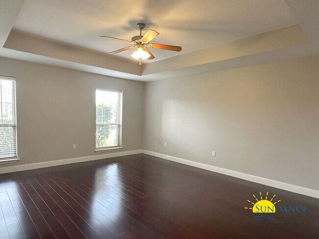 Building Photo - Beautiful 4-Bedroom Brick Home in Misty Meadows, Navarre!