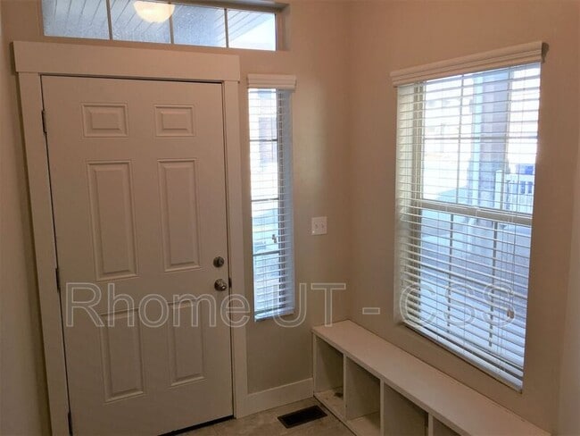 Building Photo - 1616 N Catagena Pky