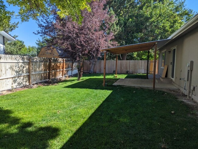 Building Photo - 3 Bedroom on the north side of Twin Falls
