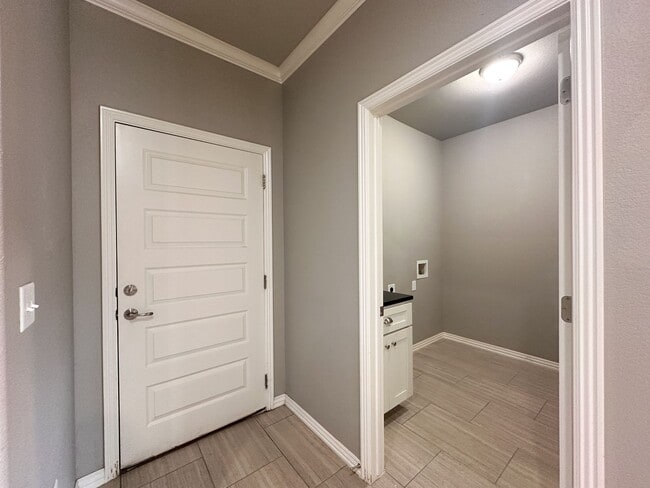 Building Photo - 3933 Williams Cove