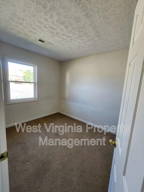Building Photo - 3648 Davis Stuart Rd