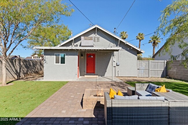 Building Photo - 1115 E McKinley St