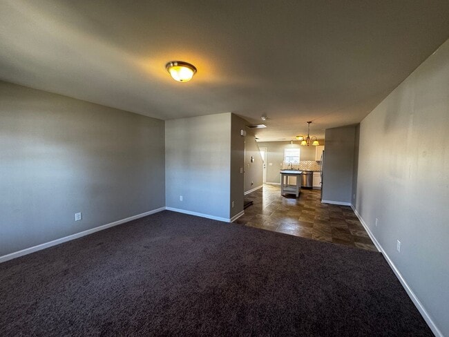 Building Photo - 3921 Village Park Ct