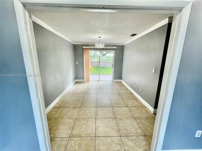 Building Photo - 10223 SW 156th Ave