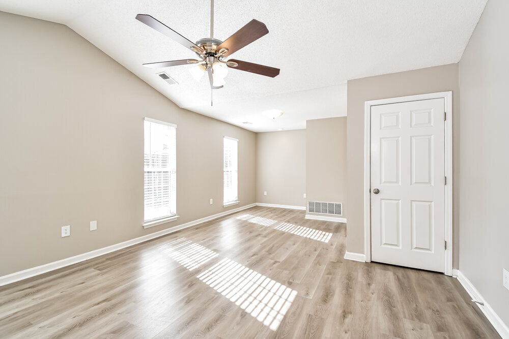 Building Photo - 764 Northwood West Cove