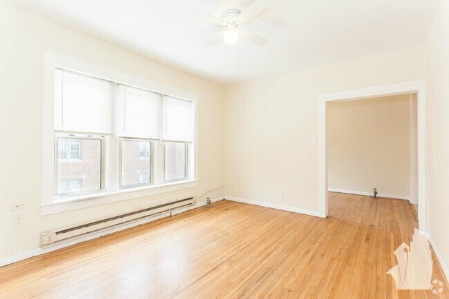 Building Photo - 631 W Barry Ave