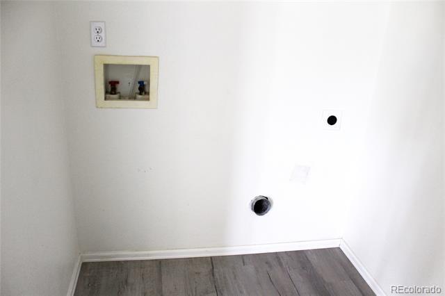 Building Photo - 367 Kitfield View