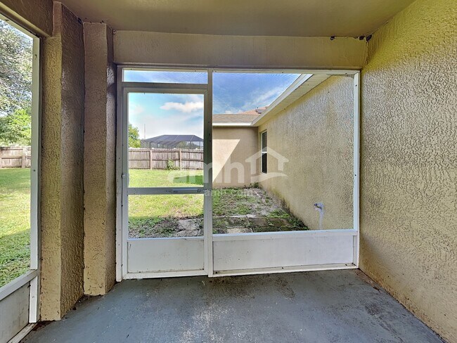 Building Photo - 655 Belvedere Rd NW