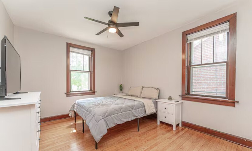 Building Photo - 4316 Tyrolean Ave