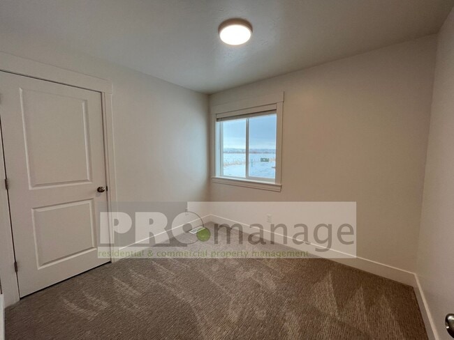 Building Photo - Brand New 3 Bed / 2 Bath Townhouse with 2-...