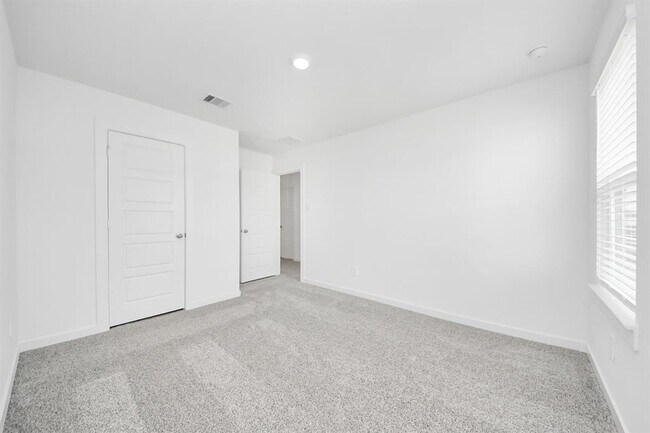 Building Photo - 2941 Amherst Mdw Ln