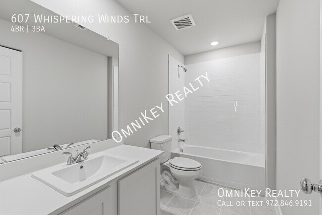 Building Photo - 607 Whispering Winds Trl