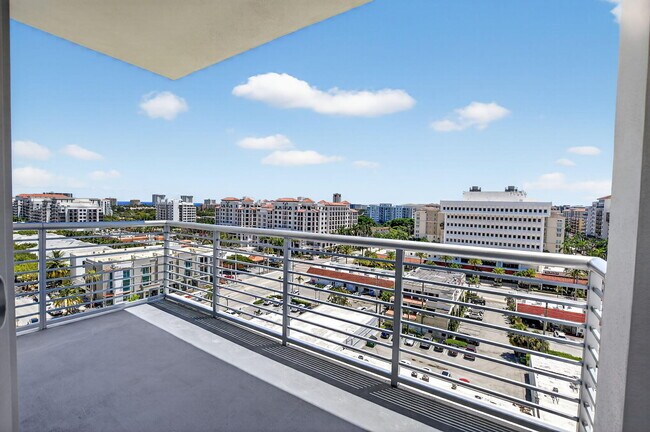 Building Photo - 155 E Boca Raton Rd