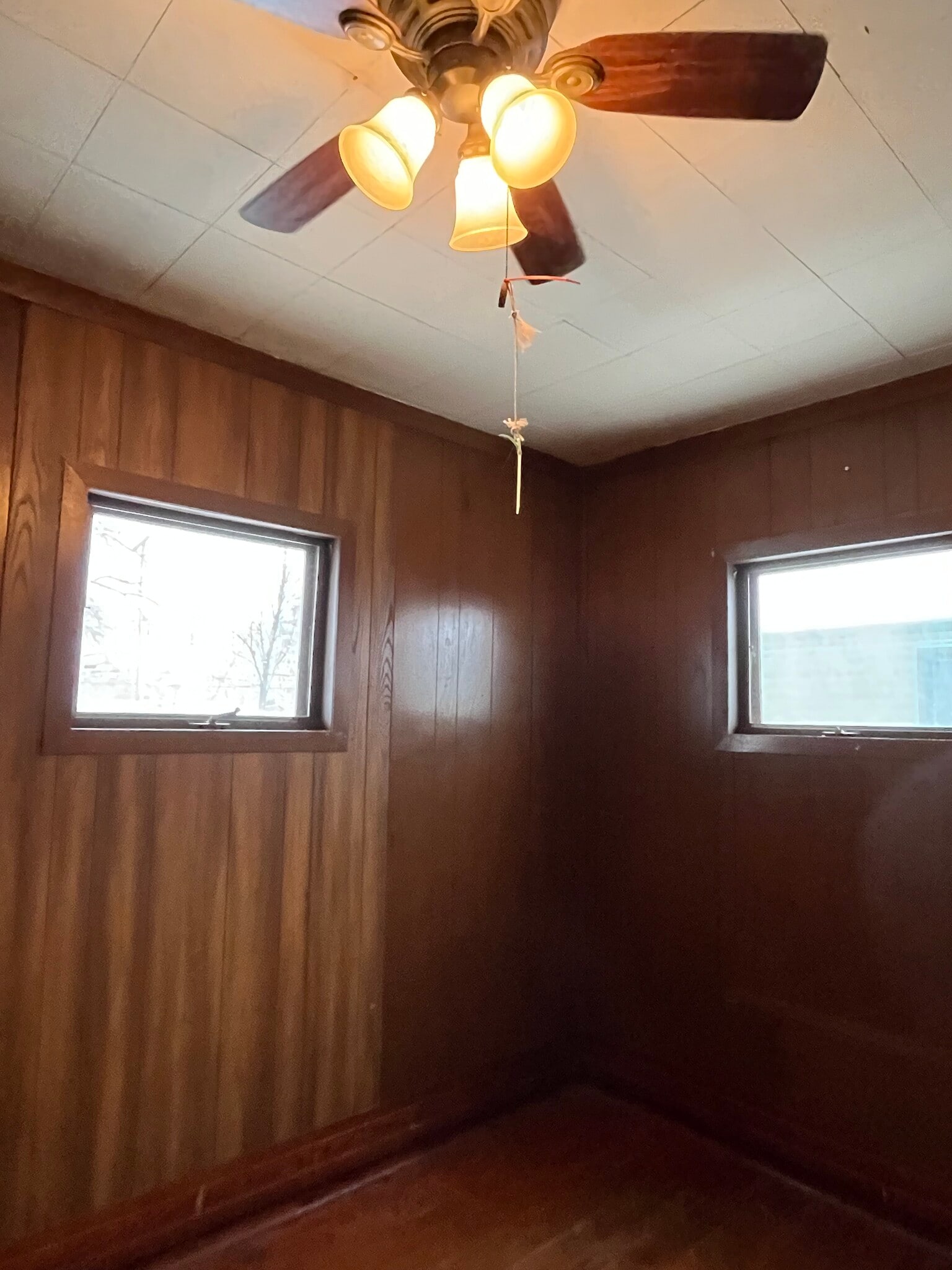 Building Photo - 417 Elm St