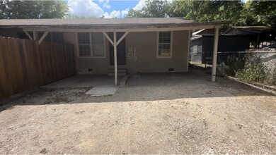 Building Photo - 515 Margil St