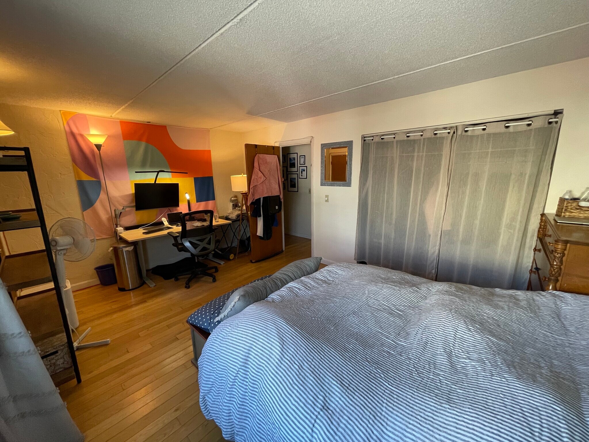 Building Photo - 122 Sycamore St