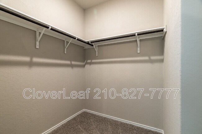 Building Photo - 275 Kinsley Wy