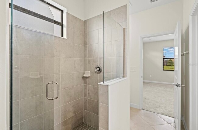 Building Photo - 15519 Sunny Day Dr